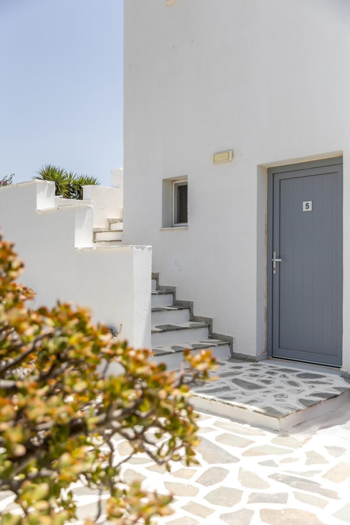 Helios Beach Studios Pláka Dış mekan fotoğraf