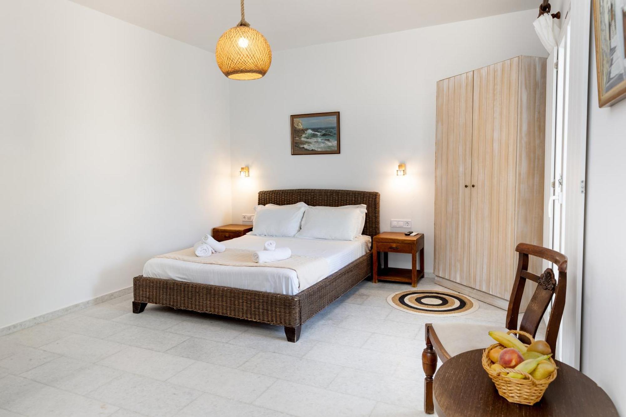 Helios Beach Studios Pláka Dış mekan fotoğraf
